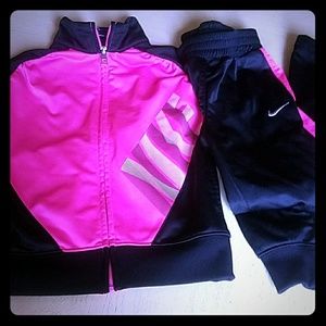 Nike Pink and Black matching set